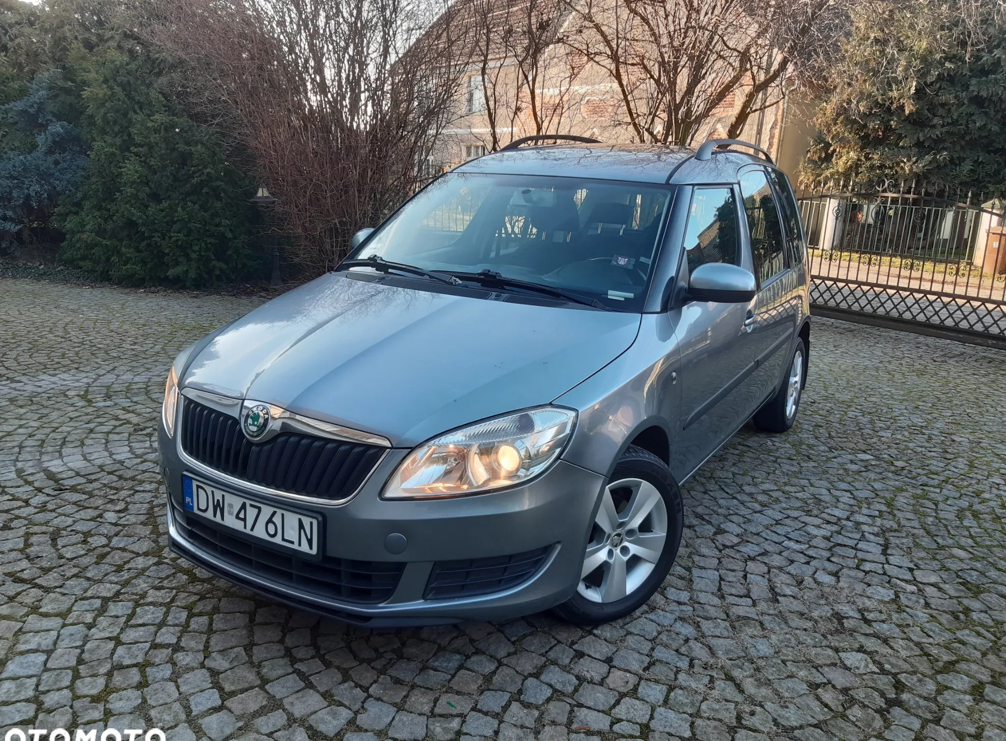 Skoda Roomster cena 17800 przebieg: 199000, rok produkcji 2011 z Paczków małe 497